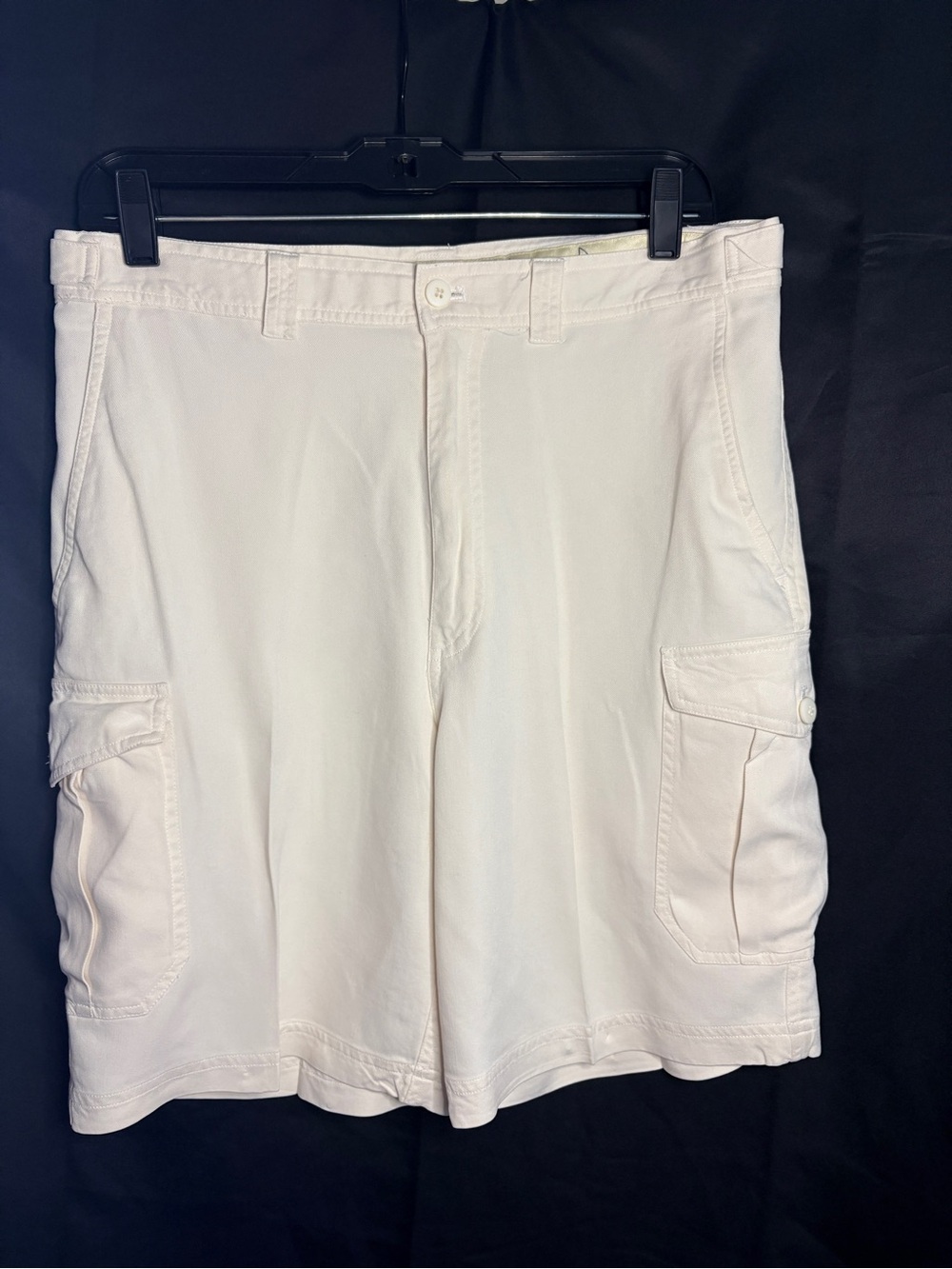 Bobby Chan Men’s Off White Silk Blend Cargo Shorts Sz 32